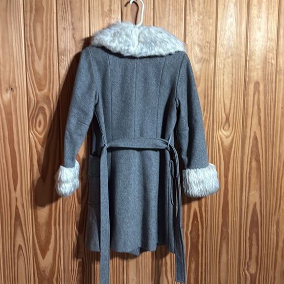 Vintage 1960s Gray Faux Fur Midlength Women's Coat By Sears Fashion - Picture 2 of 12